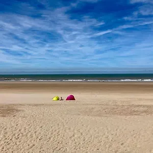 https://luxestudio-met-zeezicht-ondergrondse-parking.ostend-hotel.net